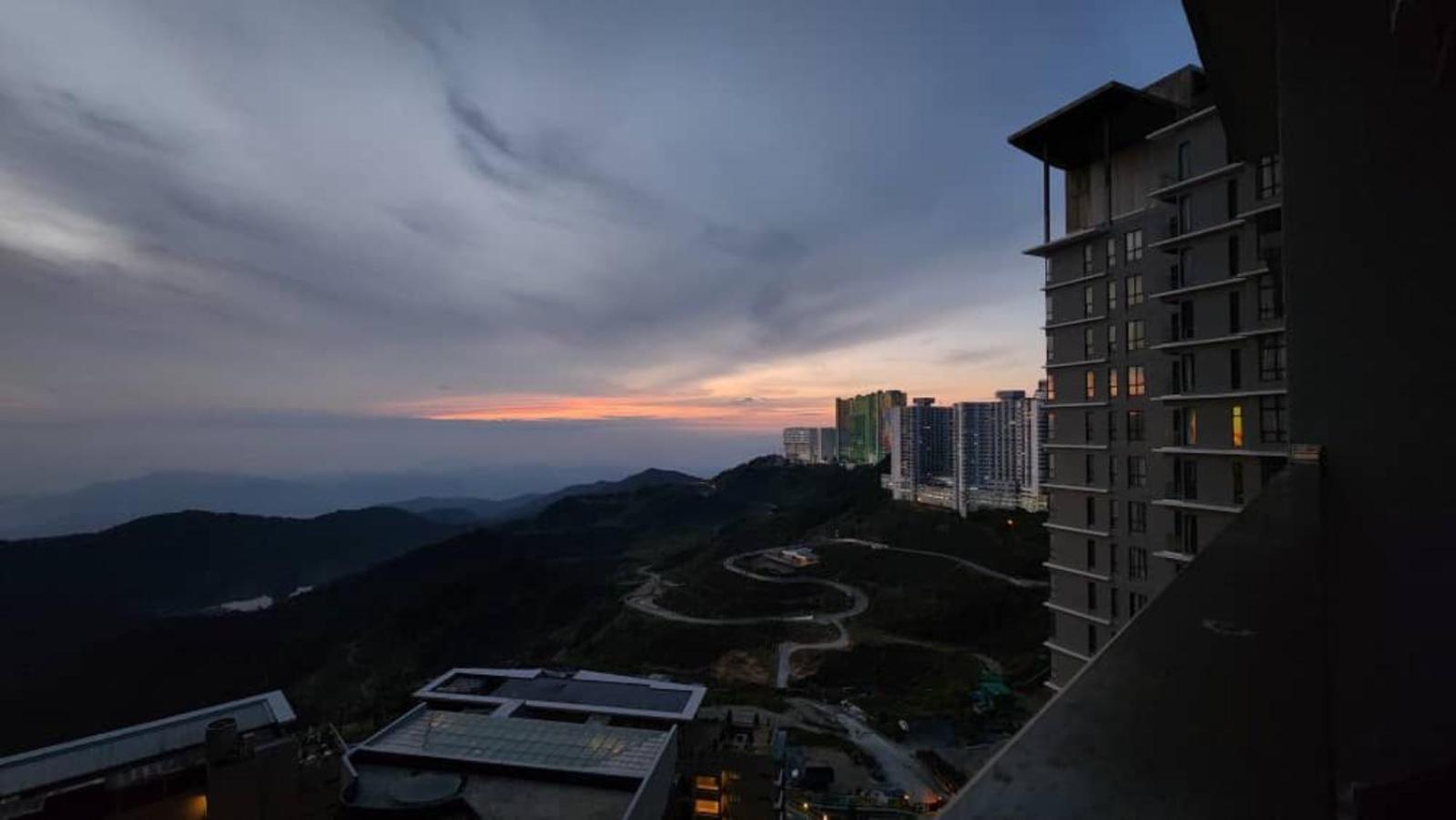 Hilltop Cloud View Genting Luxury Suite Genting Highlands Eksteriør bilde